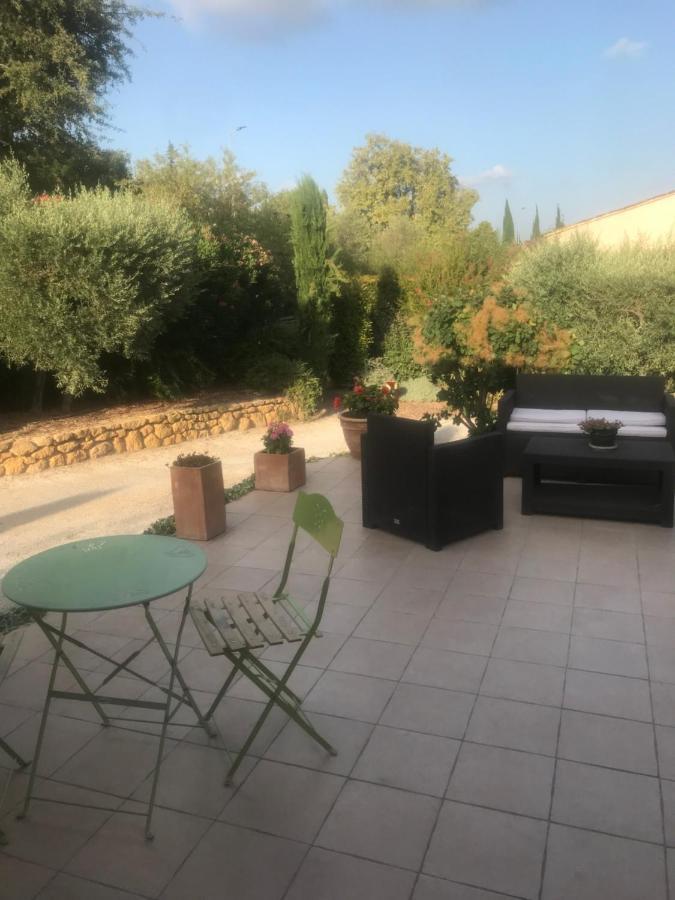 Studio 30 M² Villa Lançon-Provence Buitenkant foto